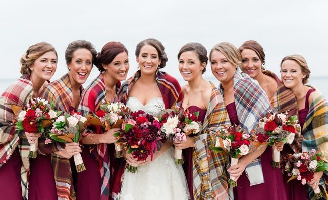 Burgundy Bridesmaid Dresses Flavor up Your Wedding Group